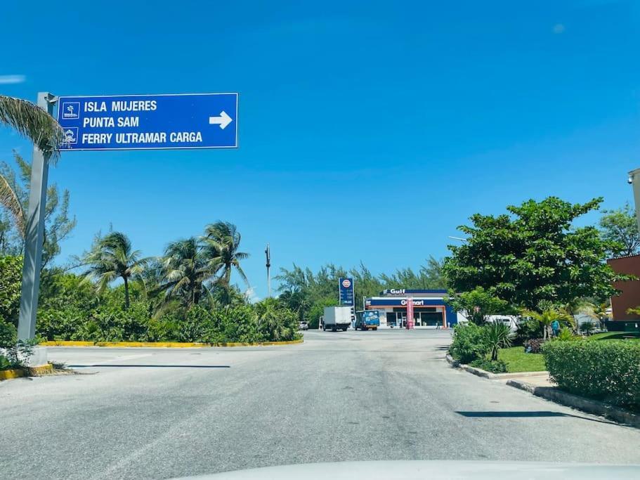 Punta Me Apartments & Rooms In Punta Sam Ferry Beach Cancún Zewnętrze zdjęcie
