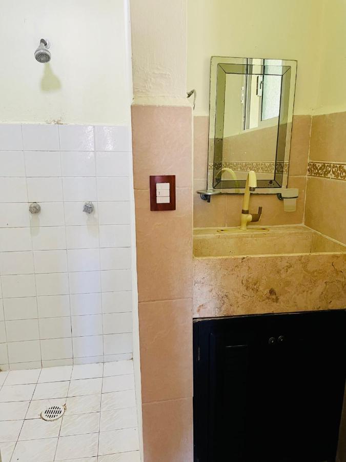 Punta Me Apartments & Rooms In Punta Sam Ferry Beach Cancún Zewnętrze zdjęcie